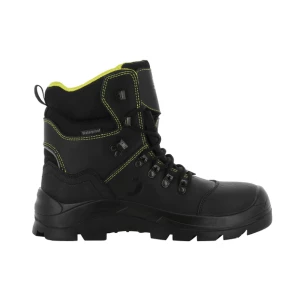High safety boot with breathable leather upper and Tiger Grip Technology
